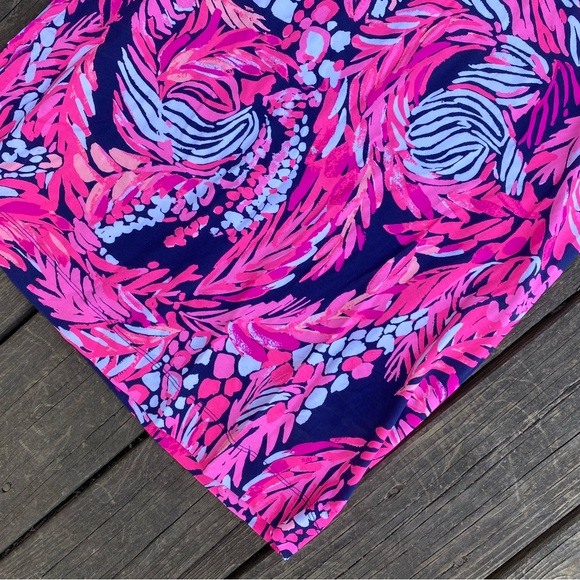 Lilly Pulitzer Off-the-Shoulder Laurana Dress in Bright Navy A Jungle in Here - Picture 3 of 6